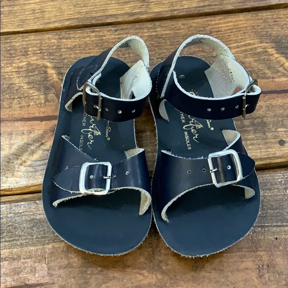 Surfer by Salt Water Sandals, size 6